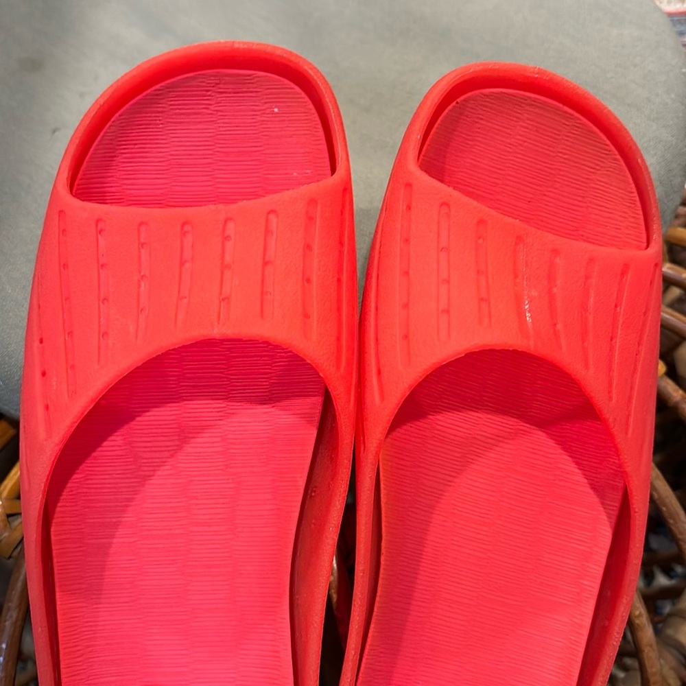 Camper Red Women's Slippers - Picture 3 of 8
